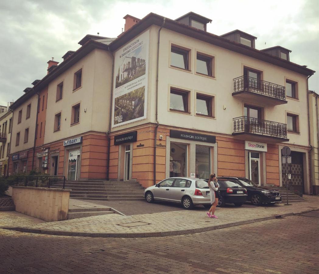 Apartament Plac Moniuszki 11 เคียลเซ ภายนอก รูปภาพ